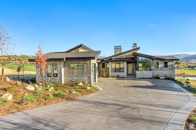 view of front of house with a mountain view