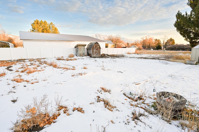 exterior space with an outbuilding
