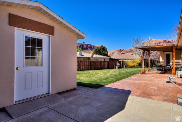 558 Winesap Cir, Moab, UT 84532 - view of patio / terrace with a mountain view and outdoor dining space