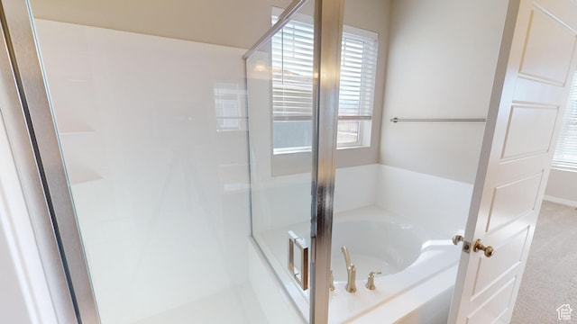 633 W Junegrass Ln, Stansbury Park, UT 84074 - bathroom featuring a bathtub
