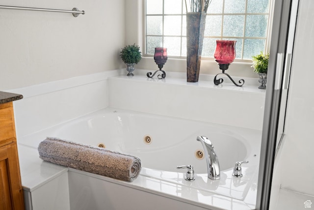 2468 S Dorothy St, Hurricane, UT 84737 - bathroom with a bathing tub