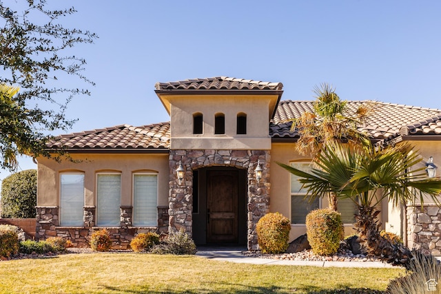 437 N Northstar Dr, St George, UT 84770 - mediterranean / spanish-style house with a front yard