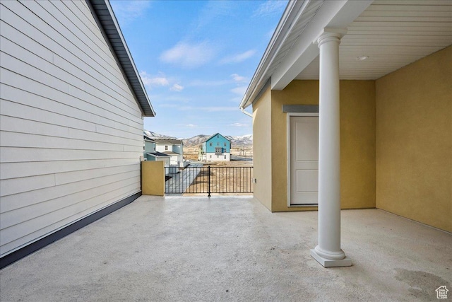 7029 W S Jordan Pkwy Unit 380, South Jordan, UT 84009 - view of patio featuring a residential view