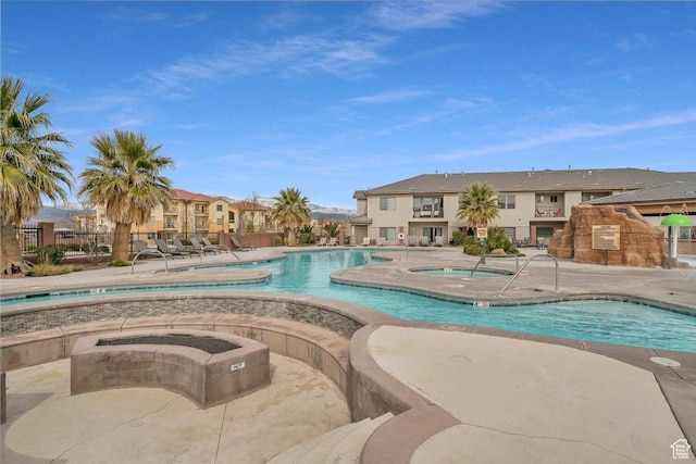 323 N 2020 W Unit 38, Hurricane, UT 84737 - view of pool with a hot tub