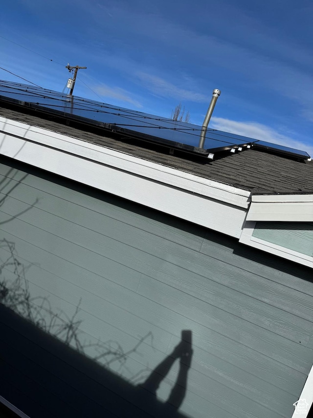 view of exterior details