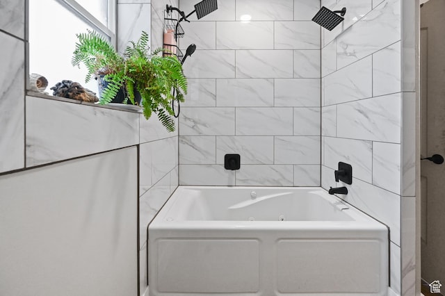 1518 E 9000 N, Preston, ID 83263 - bathroom featuring a combined bath / shower with jetted tub