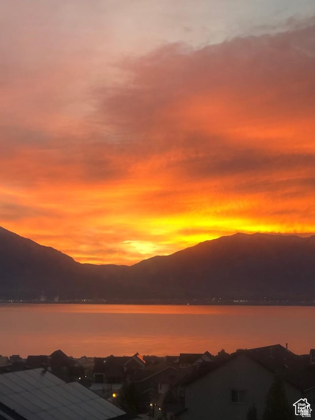 3234 S Iron Hill Cir S, Saratoga Springs, UT 84045 - water view featuring a mountainous background