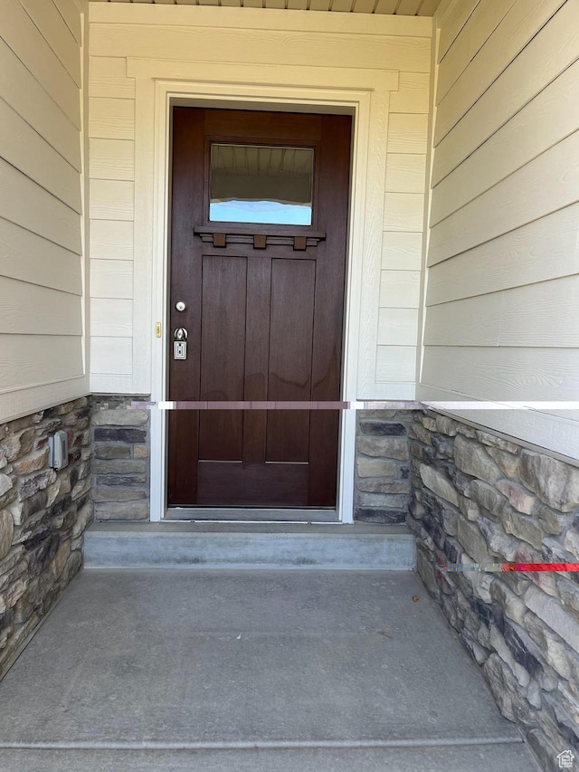 view of property entrance