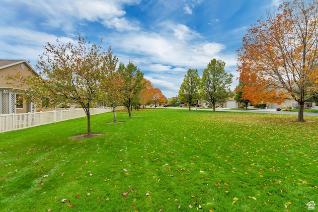 10976 Quartz Dr, South Jordan, UT 84095 - view of yard featuring fence