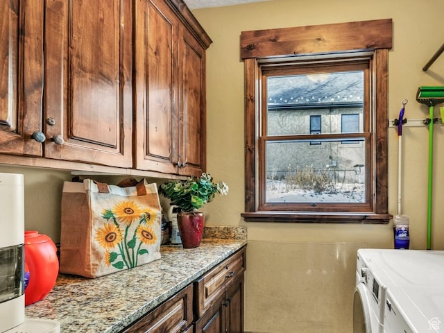 9049 N Timphaven Rd, Sundance, UT 84604 - laundry area with cabinets and washing machine and dryer