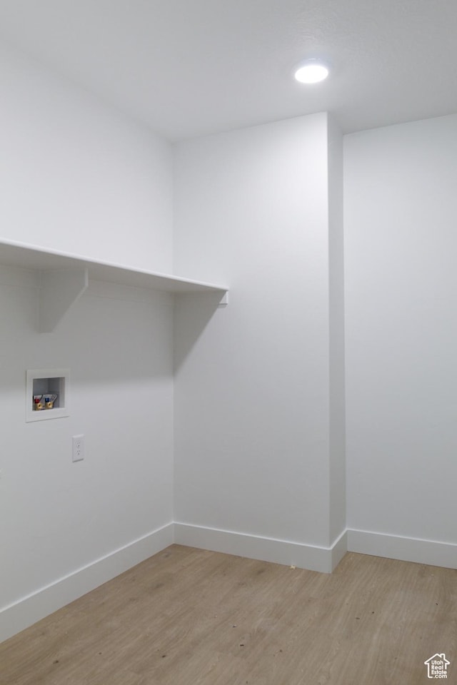 715 E 1250 S, Hyrum, UT 84319 - washroom with hookup for a washing machine, baseboards, light wood-style floors, and recessed lighting