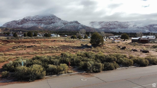 1297 E Cactus Dr, Apple Valley, UT 84737