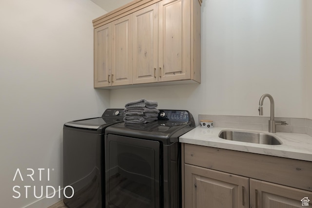 3235 S Retreat Dr, Hurricane, UT 84737 - washroom featuring washer and clothes dryer, sink, and cabinets
