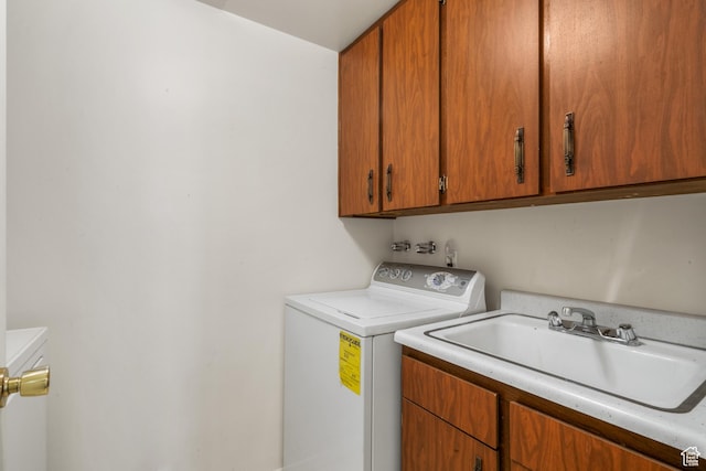1194 E 2700 S Unit C18, Salt Lake City, UT 84106 - clothes washing area with cabinets, sink, and washer / clothes dryer