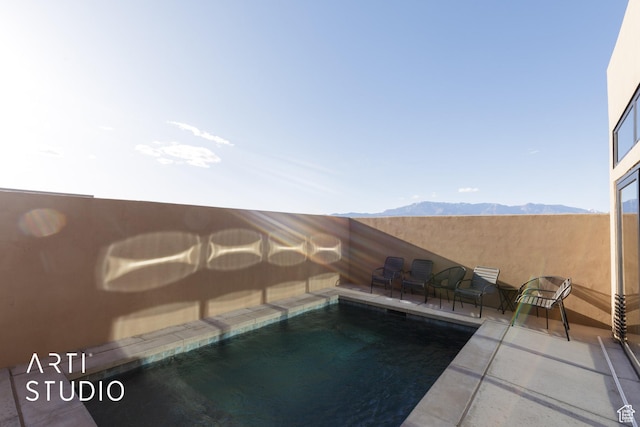 5090 W 3175 S, Hurricane, UT 84737 - view of swimming pool featuring a mountain view