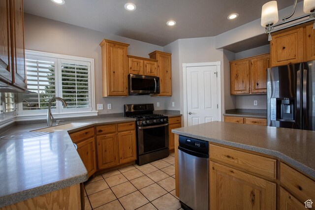 2783 S Irene Dr E, Bountiful, UT 84010 - kitchen with light tile patterned floors, a sink, stainless steel appliances, and recessed lighting