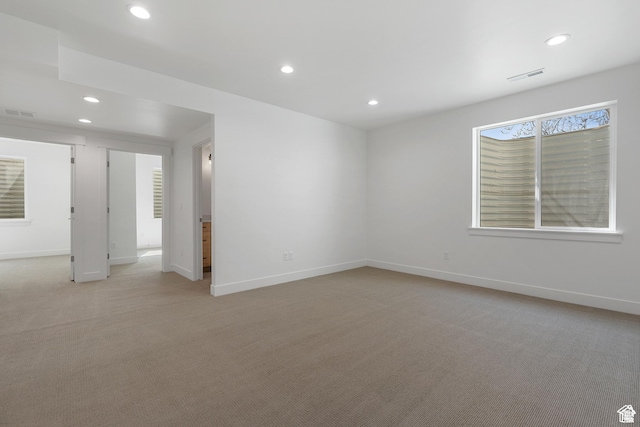 view of carpeted spare room