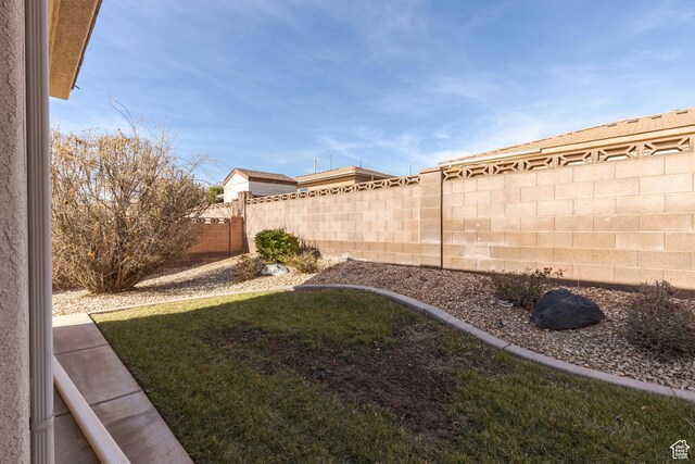2365 E 160 S, St George, UT 84790 - view of yard