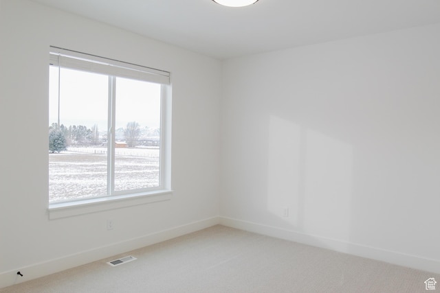 626 E 2450 N, North Logan, UT 84341 - carpeted empty room with baseboards