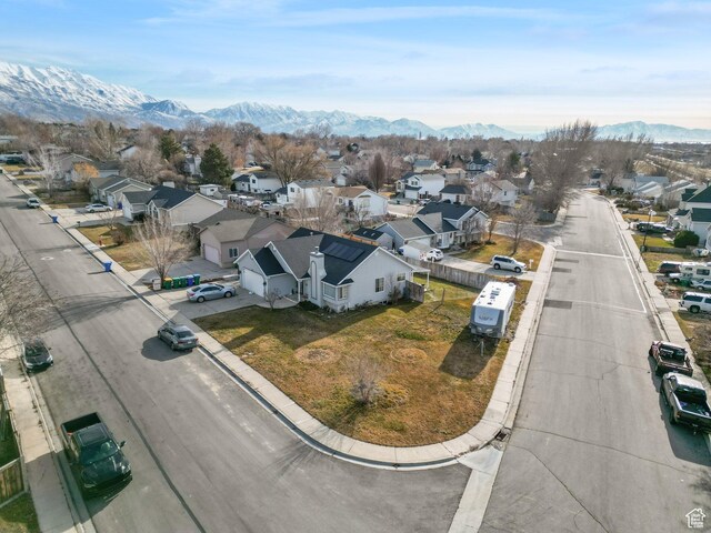 bird's eye view featuring a mountain view