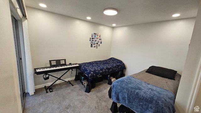 view of carpeted bedroom