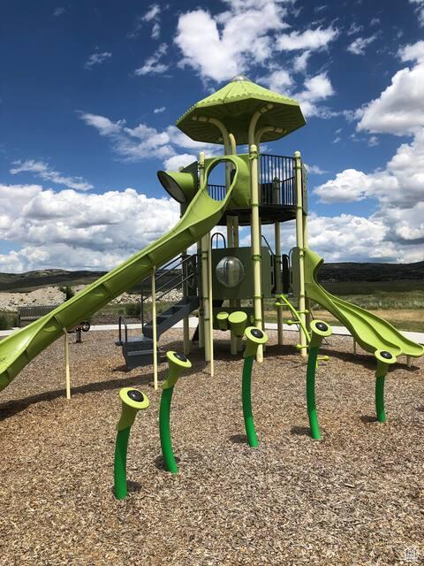 6495 Serviceberry Dr Unit B205, Park City, UT 84098 - view of play area