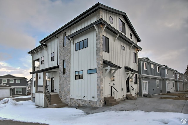 585 N Amber Ln, Garden City, UT 84028 - view of snowy exterior