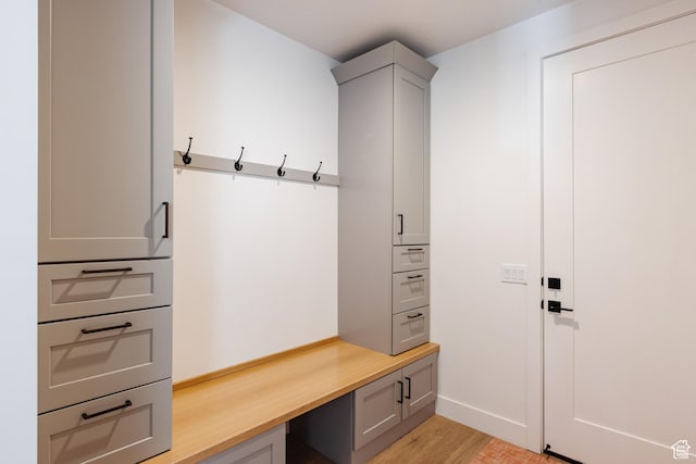3305 W 2610 S, Hurricane, UT 84737 - mudroom featuring baseboards and light wood-style floors