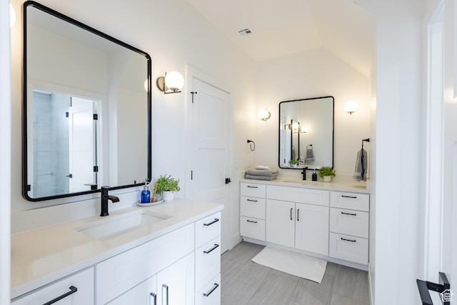 3305 W 2610 S, Hurricane, UT 84737 - full bath with a sink and two vanities