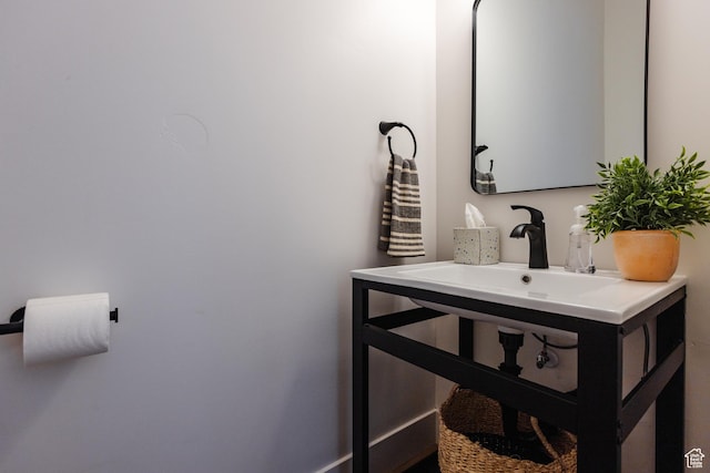 3305 W 2610 S, Hurricane, UT 84737 - bathroom featuring a sink