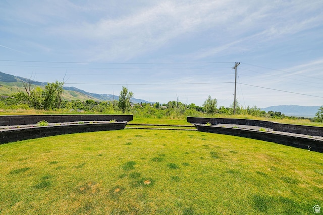 638 E Canyon Rim Rd N, Smithfield, UT 84335 - view of green lawn featuring a mountain view