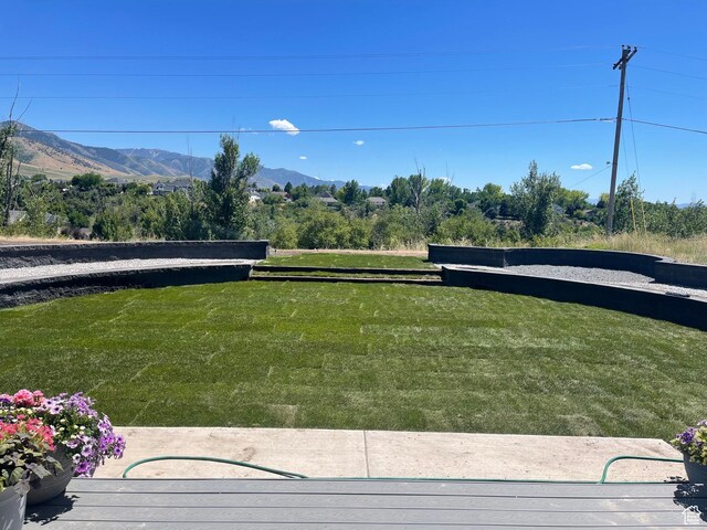 638 E Canyon Rim Rd N, Smithfield, UT 84335 - view of yard featuring a mountain view