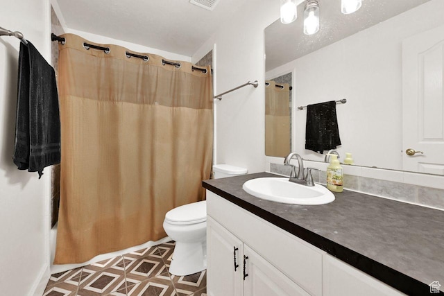 582 W 3900 N, Pleasant View, UT 84414 - full bathroom featuring vanity, toilet, and shower / bathtub combination with curtain