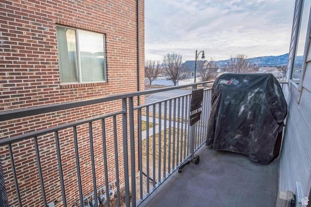 balcony with a grill