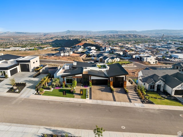 bird's eye view featuring a mountain view