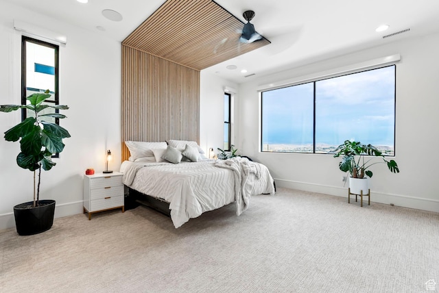 bedroom featuring carpet flooring