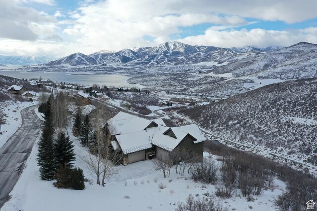 property view of mountains
