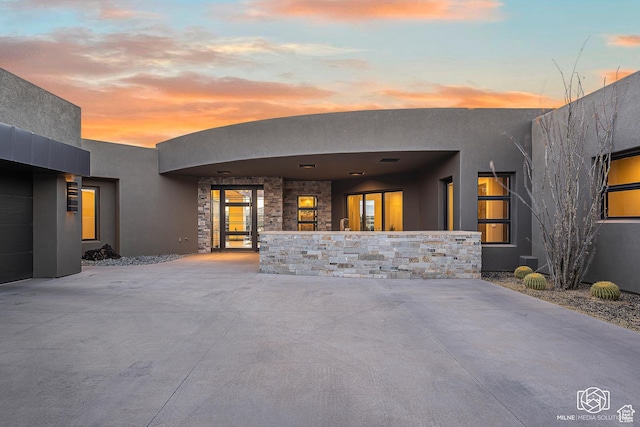 2523 N Chaco Trl, St George, UT 84770 - modern home featuring stucco siding