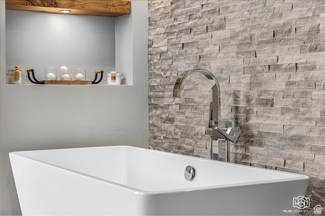 2523 N Chaco Trl, St George, UT 84770 - detailed view of a soaking tub and a sink