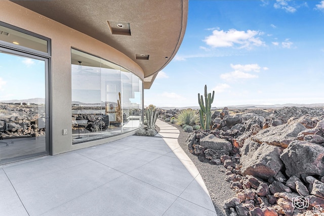 2523 N Chaco Trl, St George, UT 84770 - view of patio featuring a mountain view