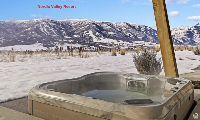 property view of mountains