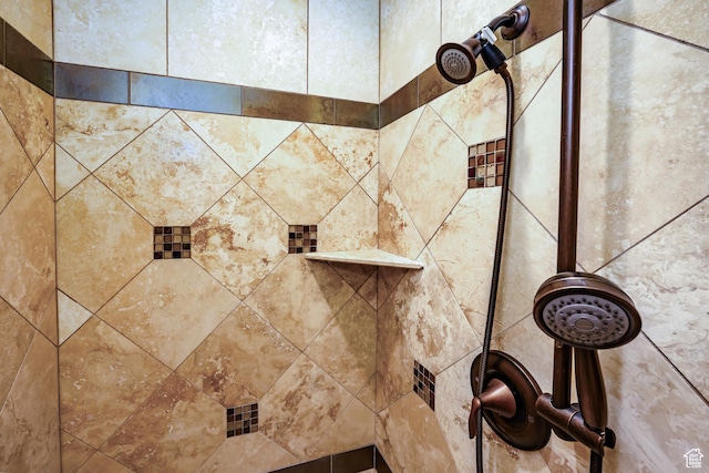 details featuring a tile shower