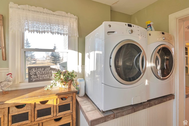 320 S 800 W, Lewiston, UT 84320 - laundry room featuring washer and dryer and laundry area