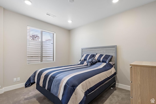 bedroom featuring recessed lighting, carpet floors, visible vents, and baseboards