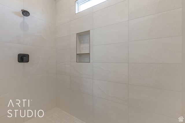 3783 S Kennedy Ln, Washington, UT 84780 - bathroom with a tile shower