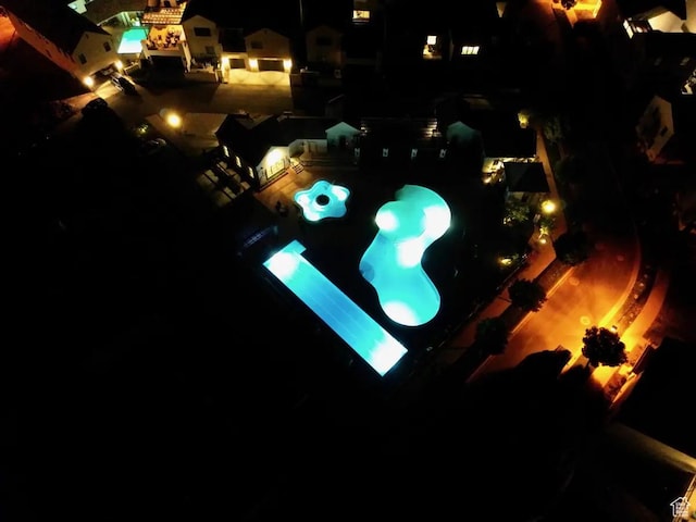 view of aerial view at twilight