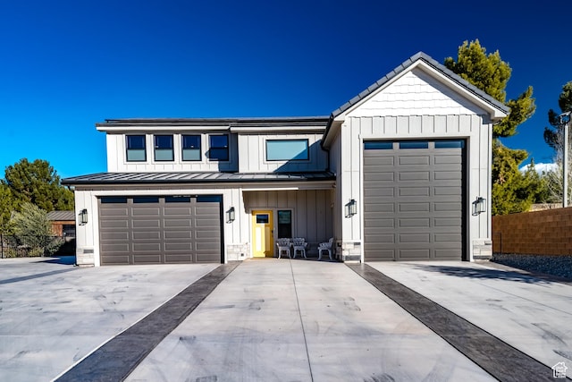 1283 N Gallen Rd W, Santa Clara, UT 84765 - modern farmhouse style home with a garage