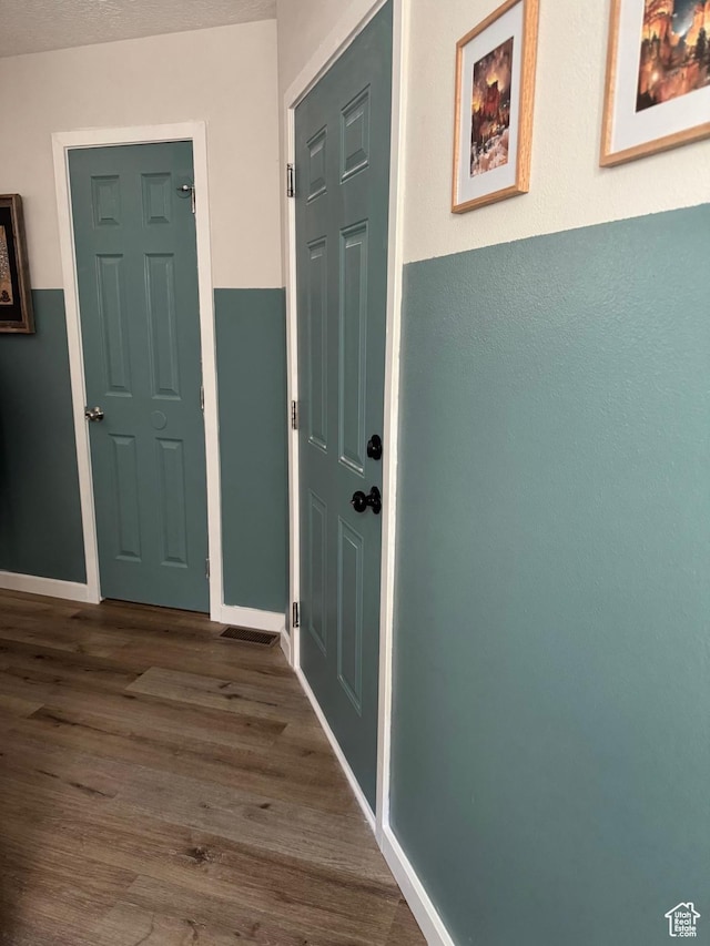 173 E Fidllers Canyon Rd Unit 17, Cedar City, UT 84721 - hallway featuring baseboards and wood finished floors