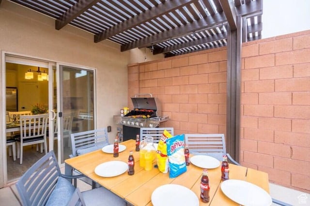 view of patio featuring a pergola
