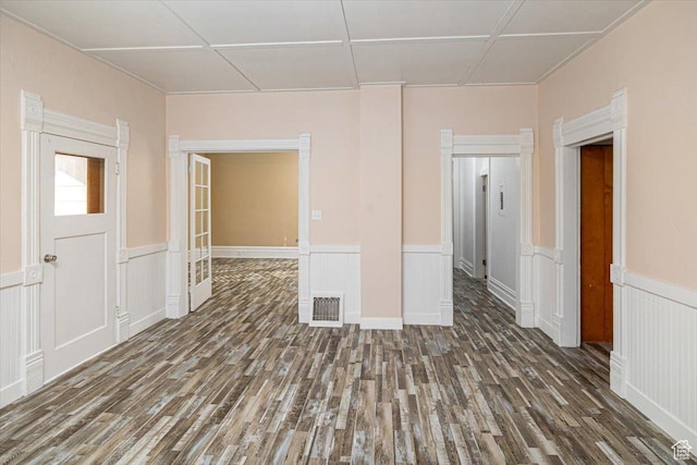 119 N 200 E, Smithfield, UT 84335 - spare room with wood finished floors, a wainscoted wall, and a decorative wall